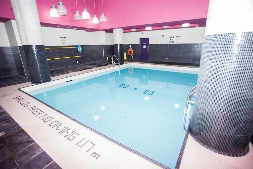 Pinnacle Suites - Queen West Lofts 0*, Toronto