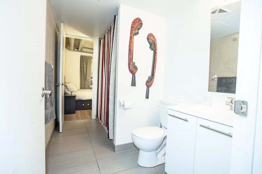 Pinnacle Suites - Queen West Lofts Toronto